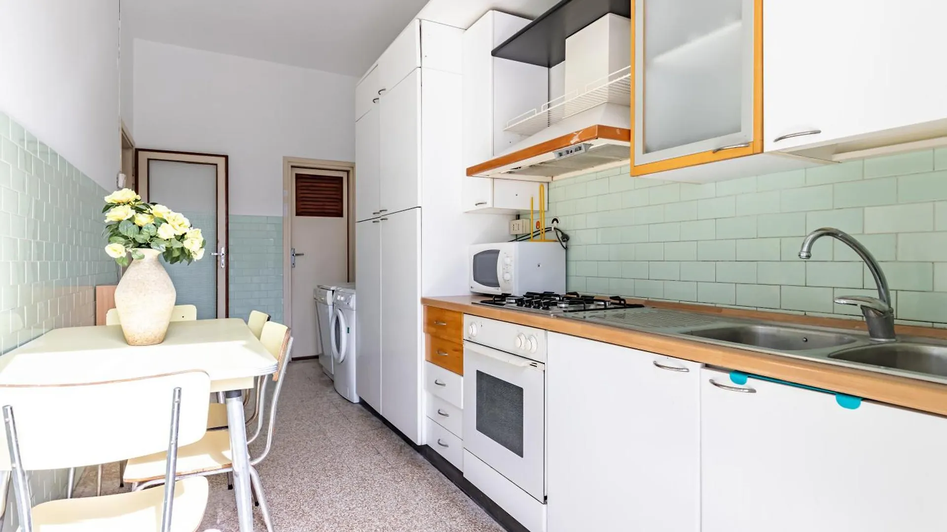 Viareggio - Spacious Apartmente Near The Beach! Apartment