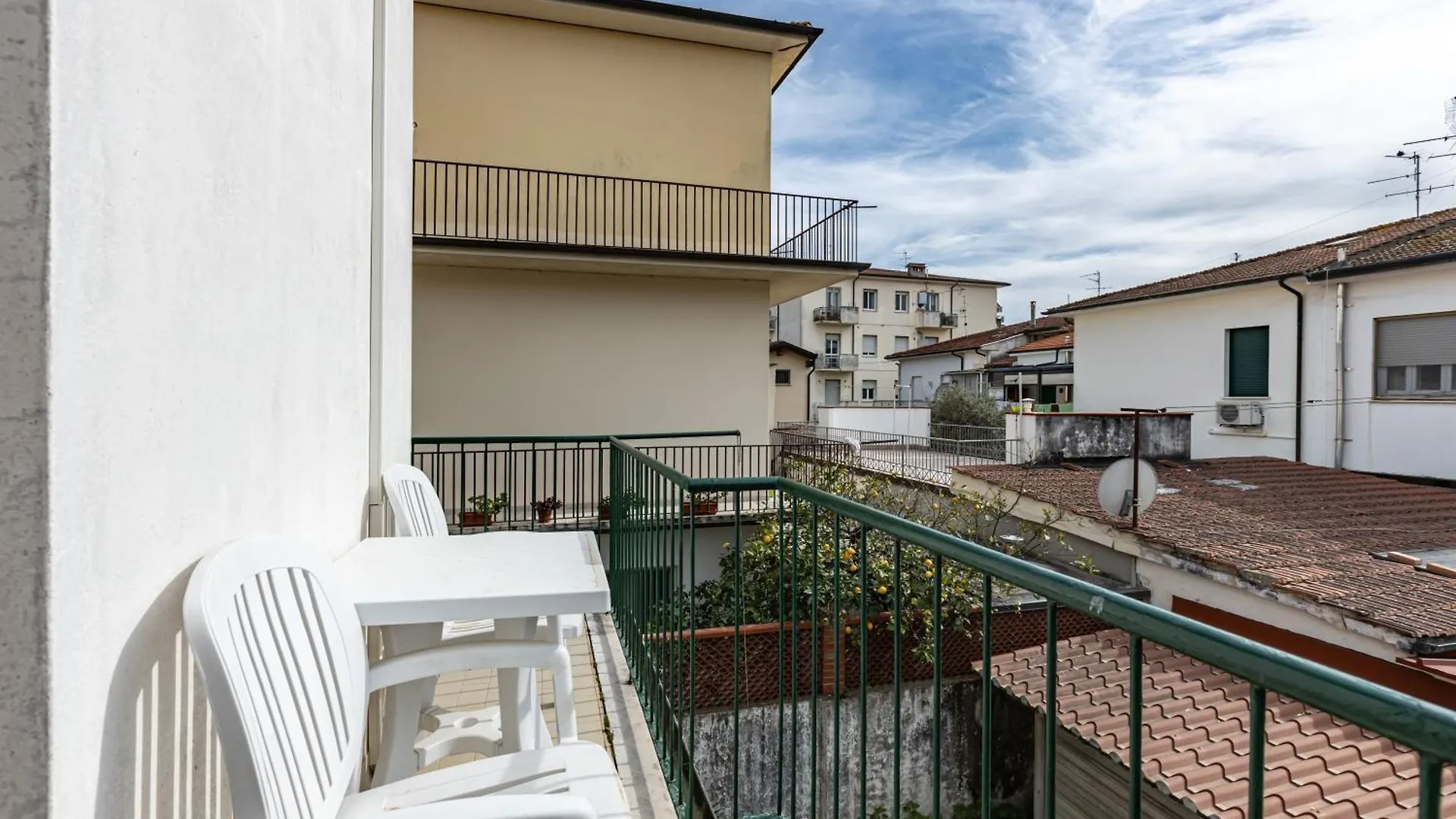 Viareggio - Spacious Apartmente Near The Beach! Apartment